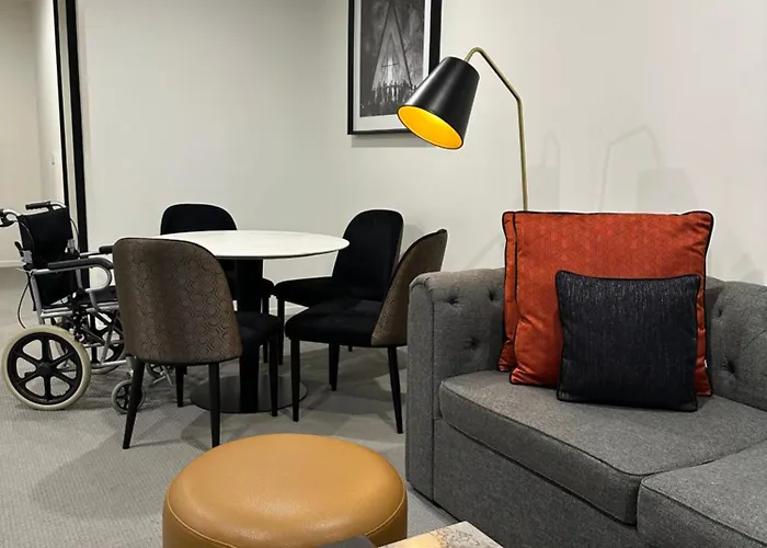 Deco Hotel Canberra